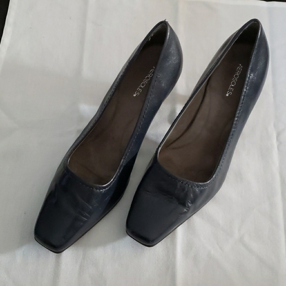 aerosoles navy heels